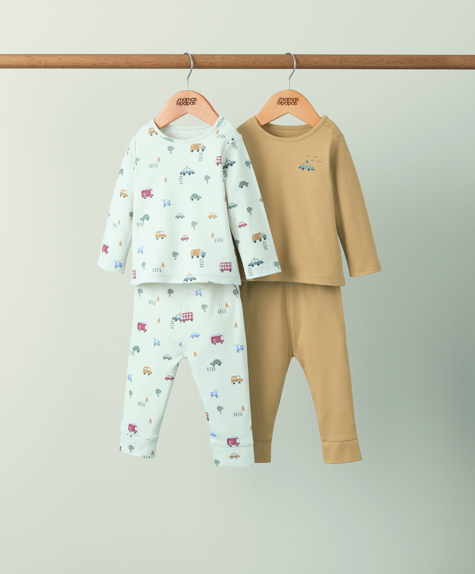 طقم بيجاما جيرسيه بنقشة سيارة - قطعتان image number 1