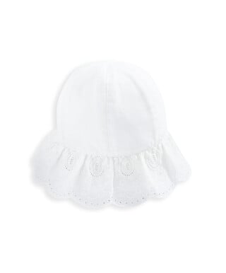 قبعة شمسية بتطريزات إنجليزية - أبيض