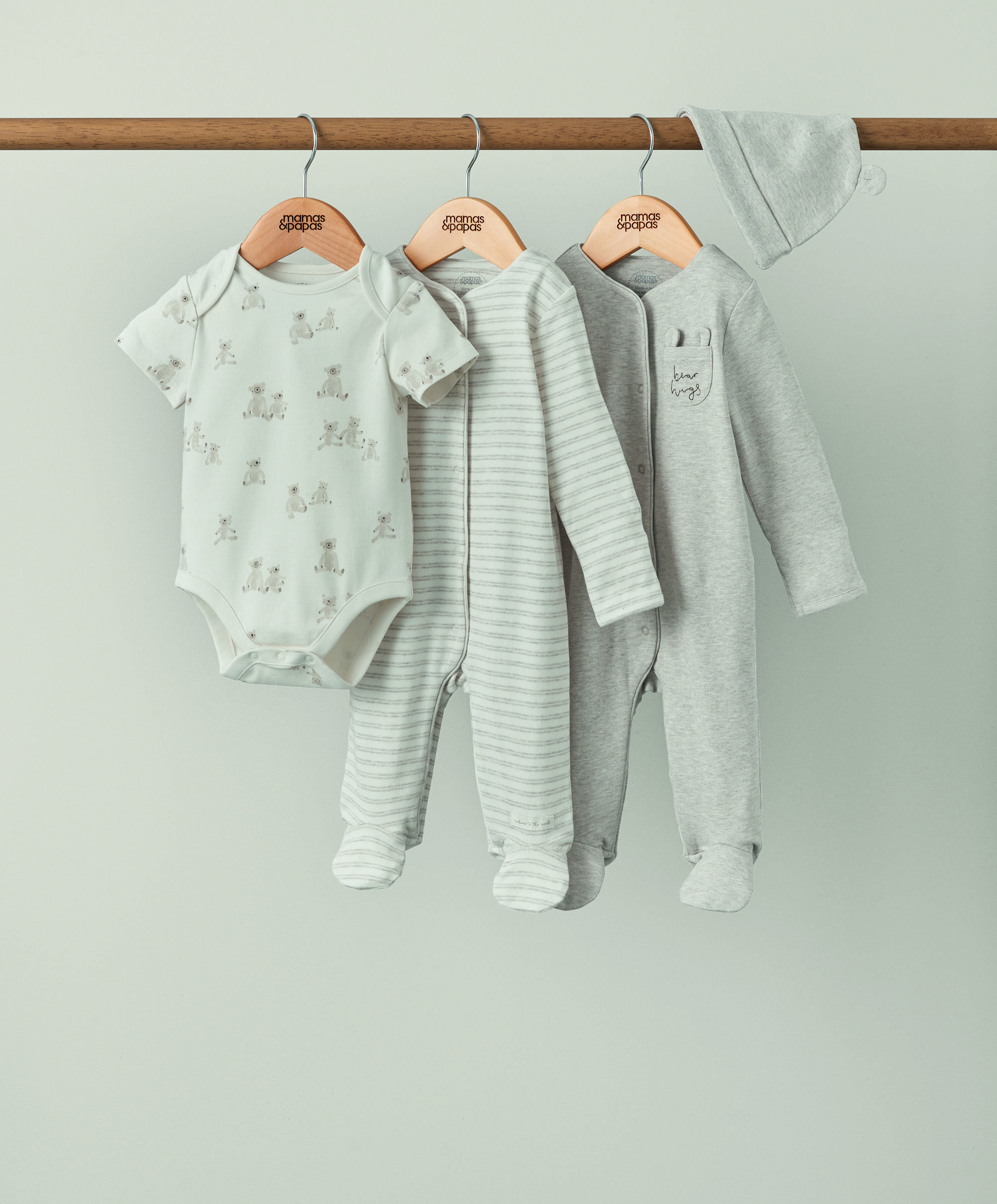 طقم ملابس بتصميم دب لحديثي الولادة - 4 قطع