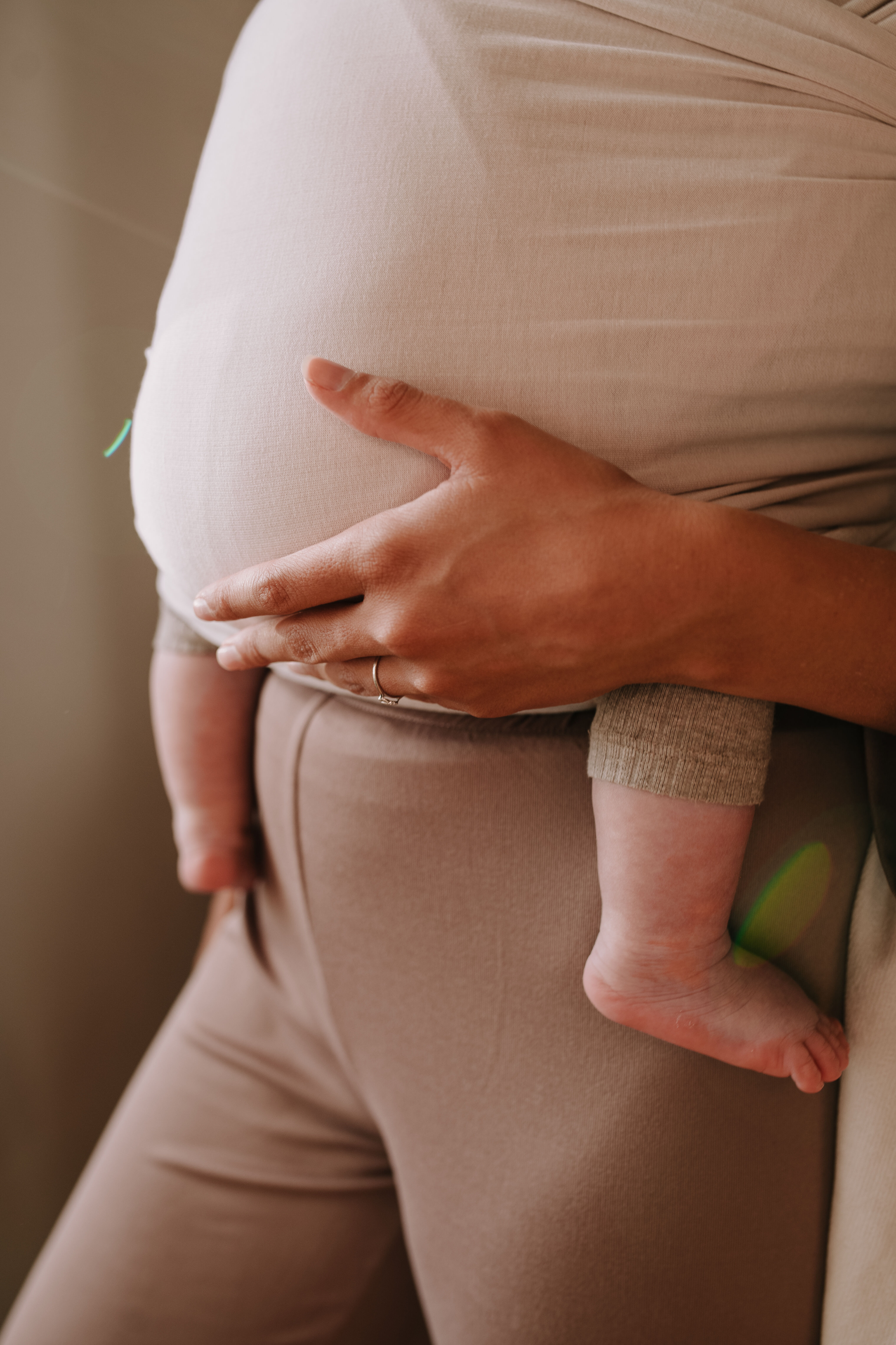 حمالة بوبا سيرينتي قابلة للف للرضع - بيج image number 3