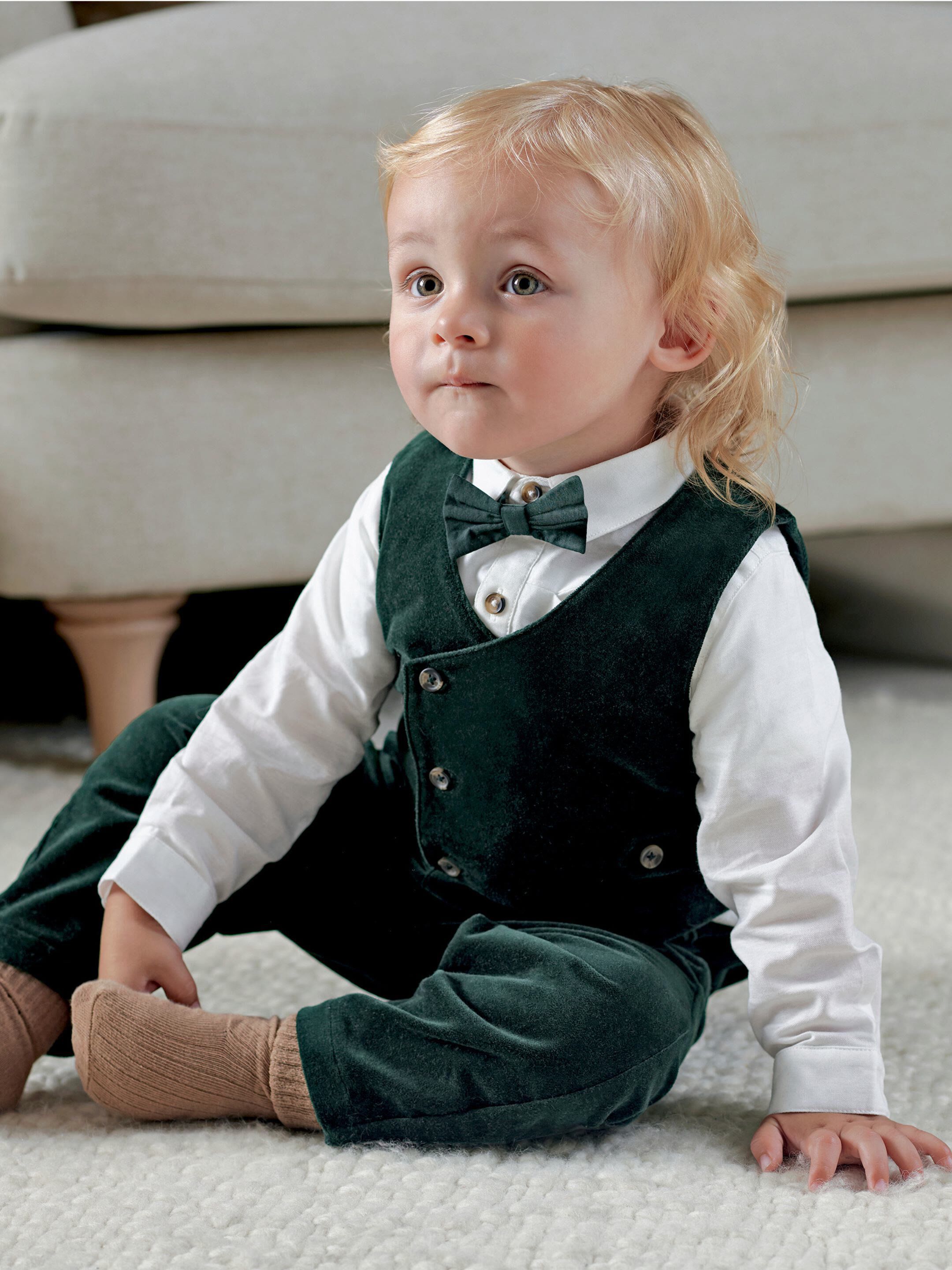 4-Piece Green Velvet Suit image number 7