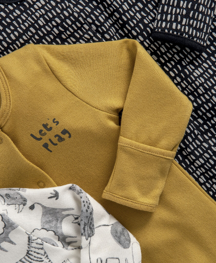 طقم بيجاما قطعة واحدة قطن جيرسيه بنقشة سفاري باللونين الأبيض والأسود - 3 قطع image number 2