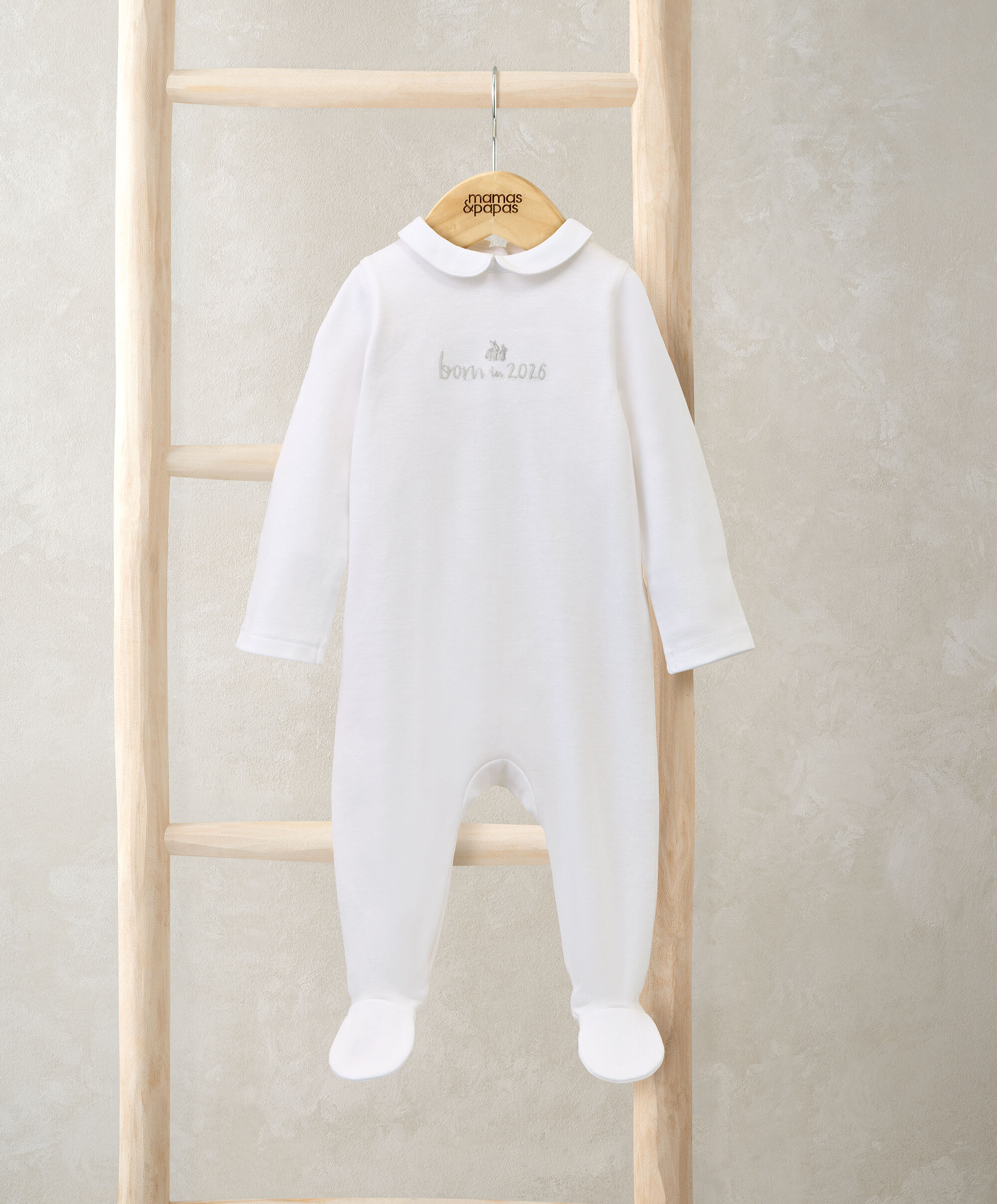 بيجاما بتصميم قطعة واحدة بشعار بورن إن 2026 image number 1