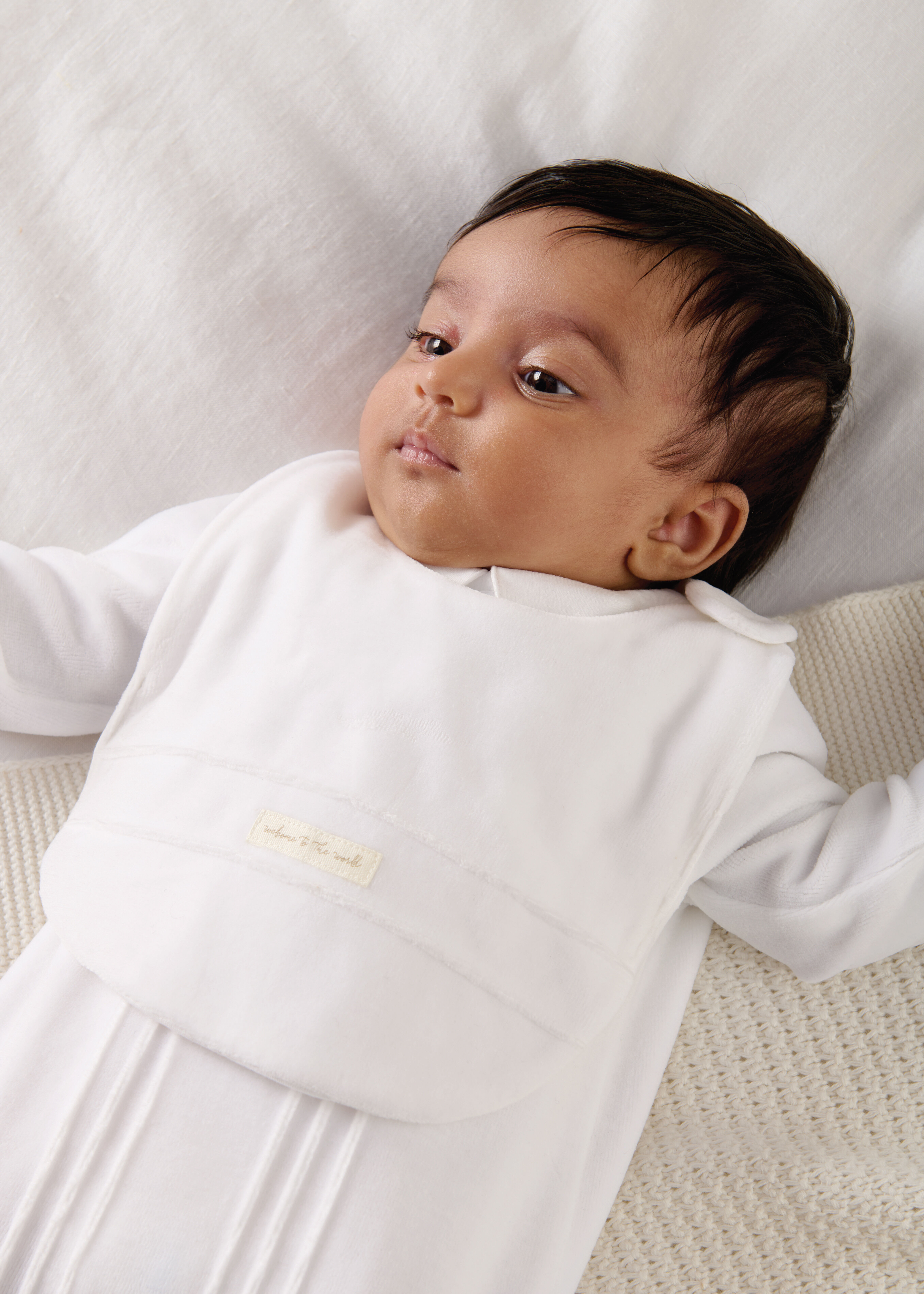 صدرية مخمل - أبيض image number 2