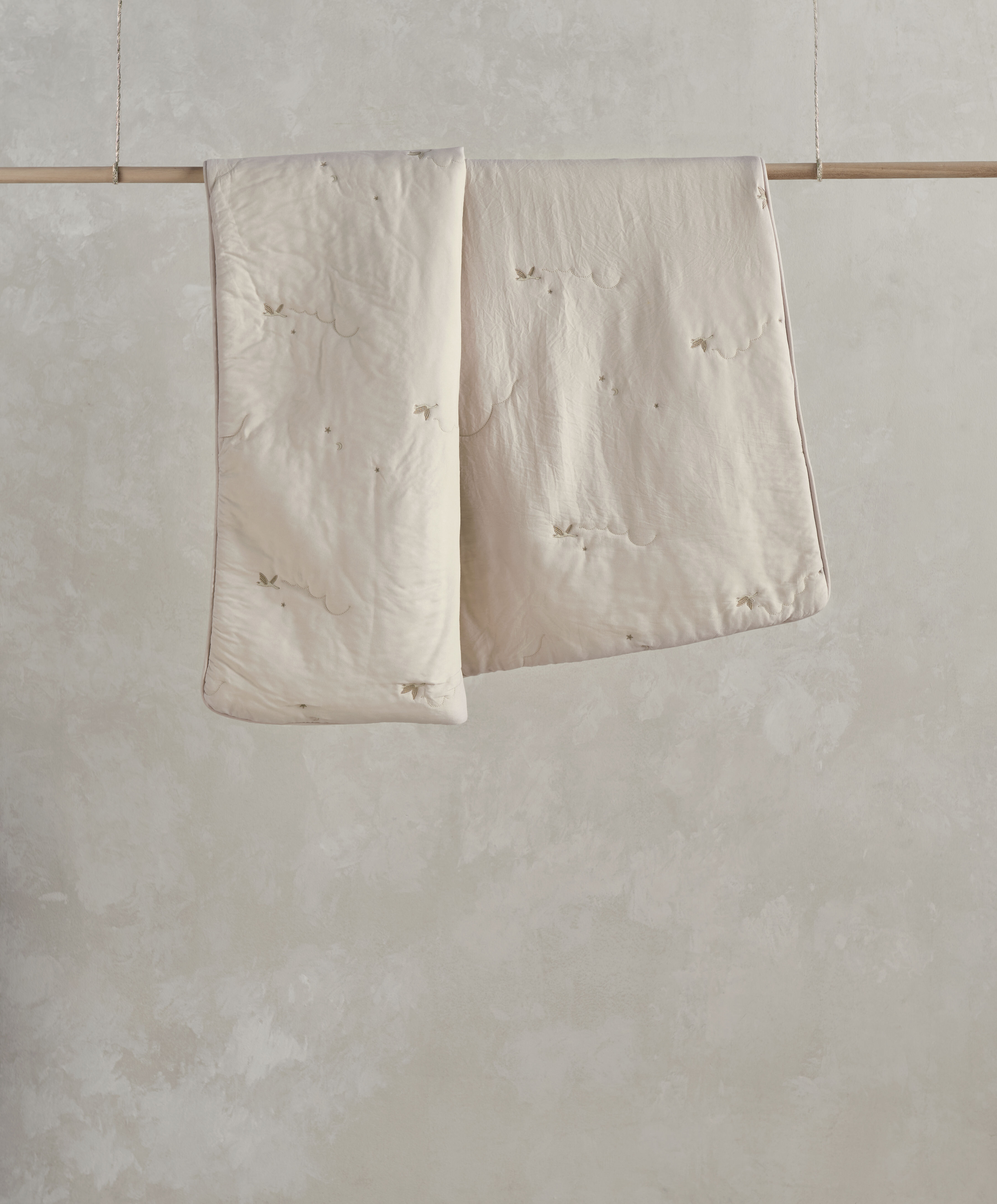 لحاف مهد - ويلكم تو ذا وورلد داكلينج