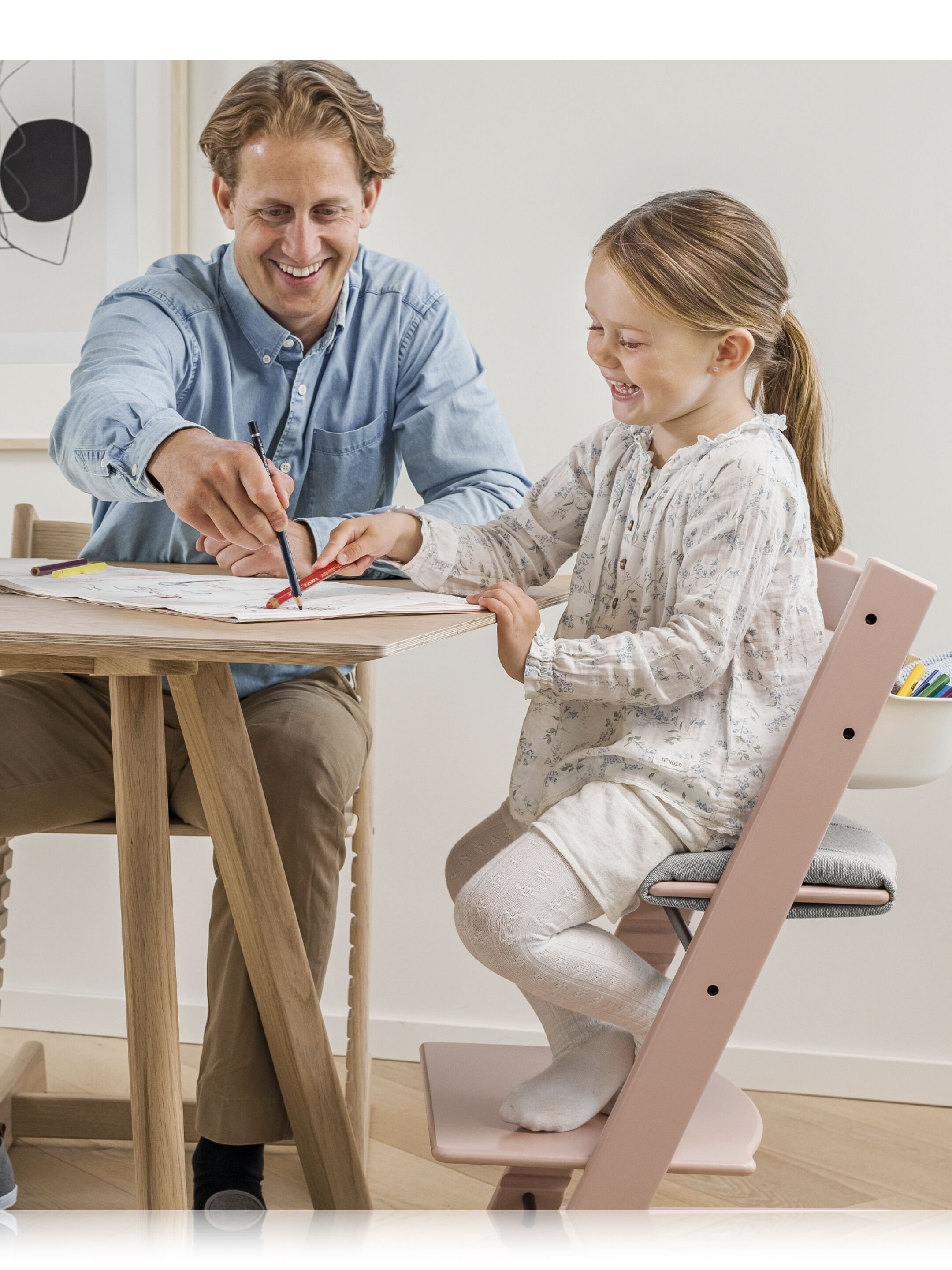 كرسي تريب تراب من ستوك - وردي image number 6