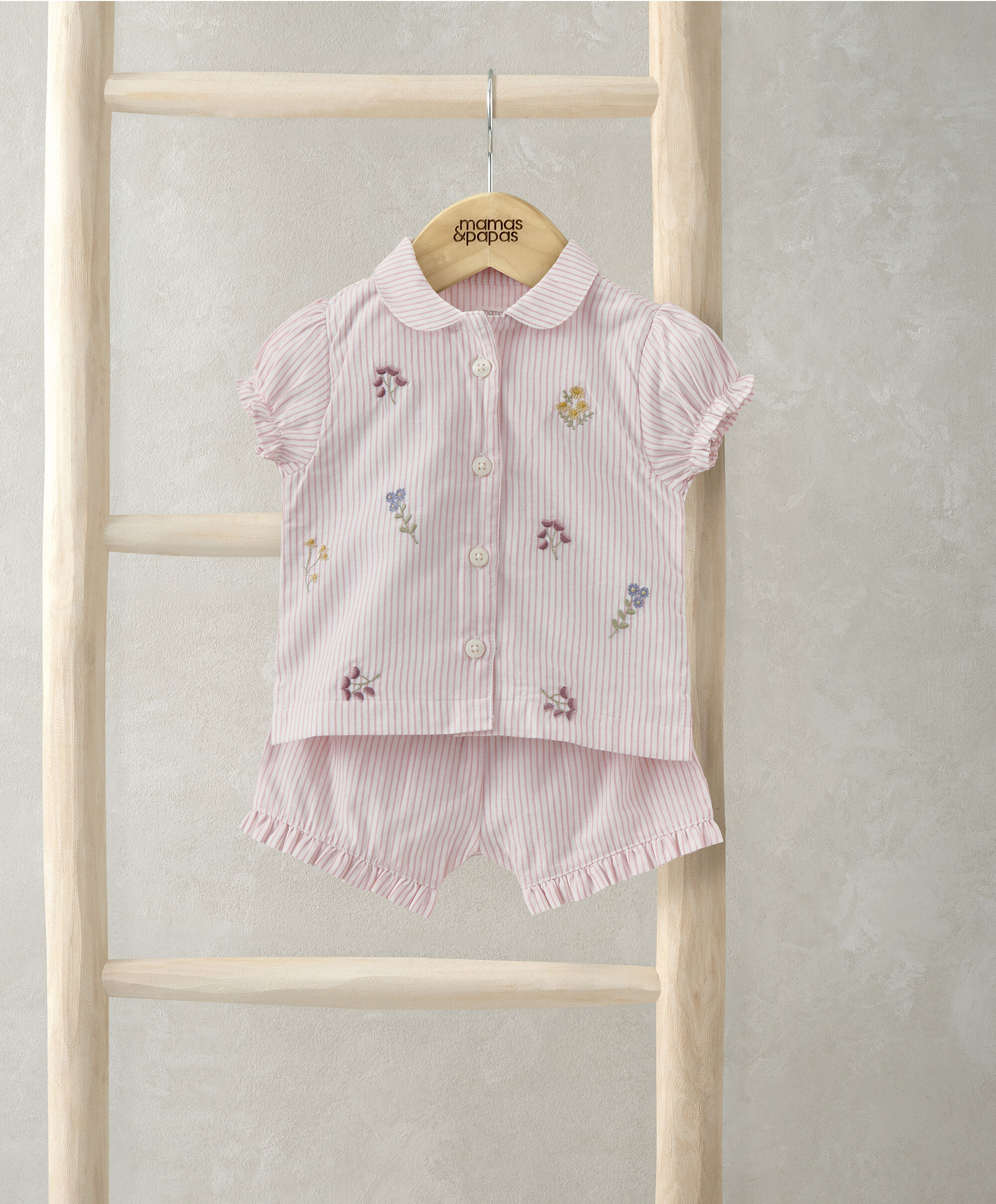 طقم بيجامة منسوجة مطرزة image number 1