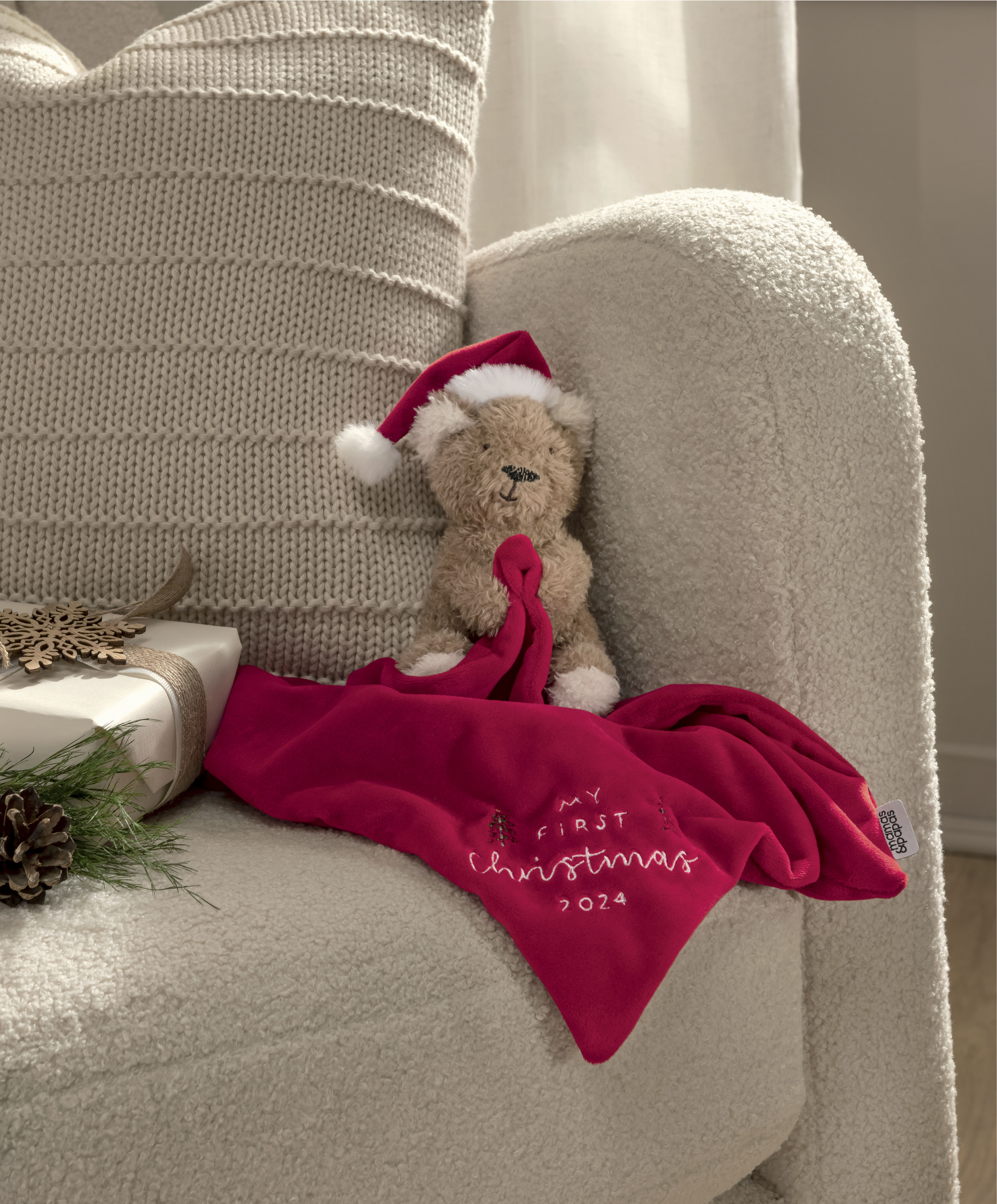 لحاف ماي فيرست كريسماس بتصميم دب 2024 image number 1