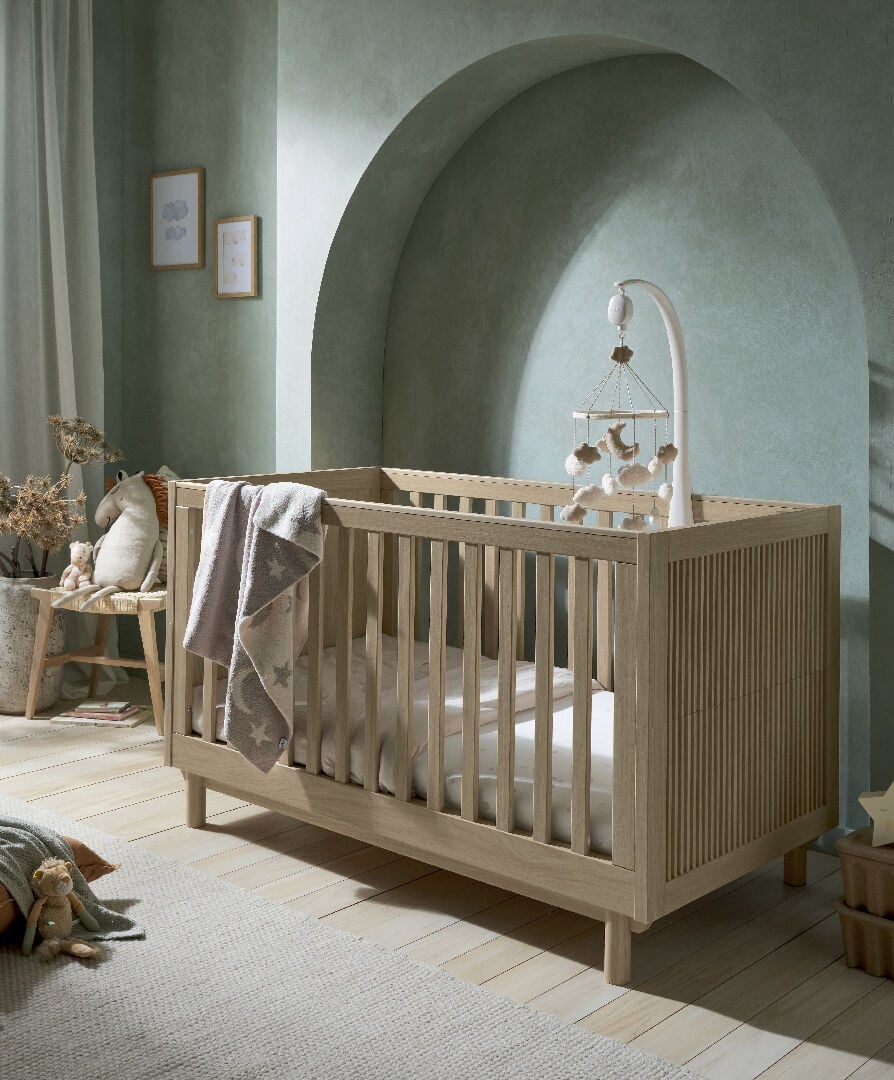 مهد أوسكا، باللون ناتورال/ أوك