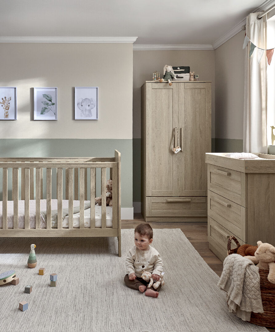 مجموعة مهد وطاولة تغيير وخزانة ملابس أطلس بلون خشب بلوط فاتح - 3 قطع image number 1