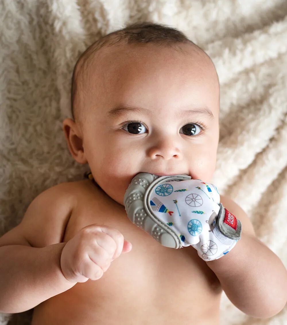 قفاز تسنين هابي هاندز من نوبي للأطفال من 3 أشهر فأكثر image number 3