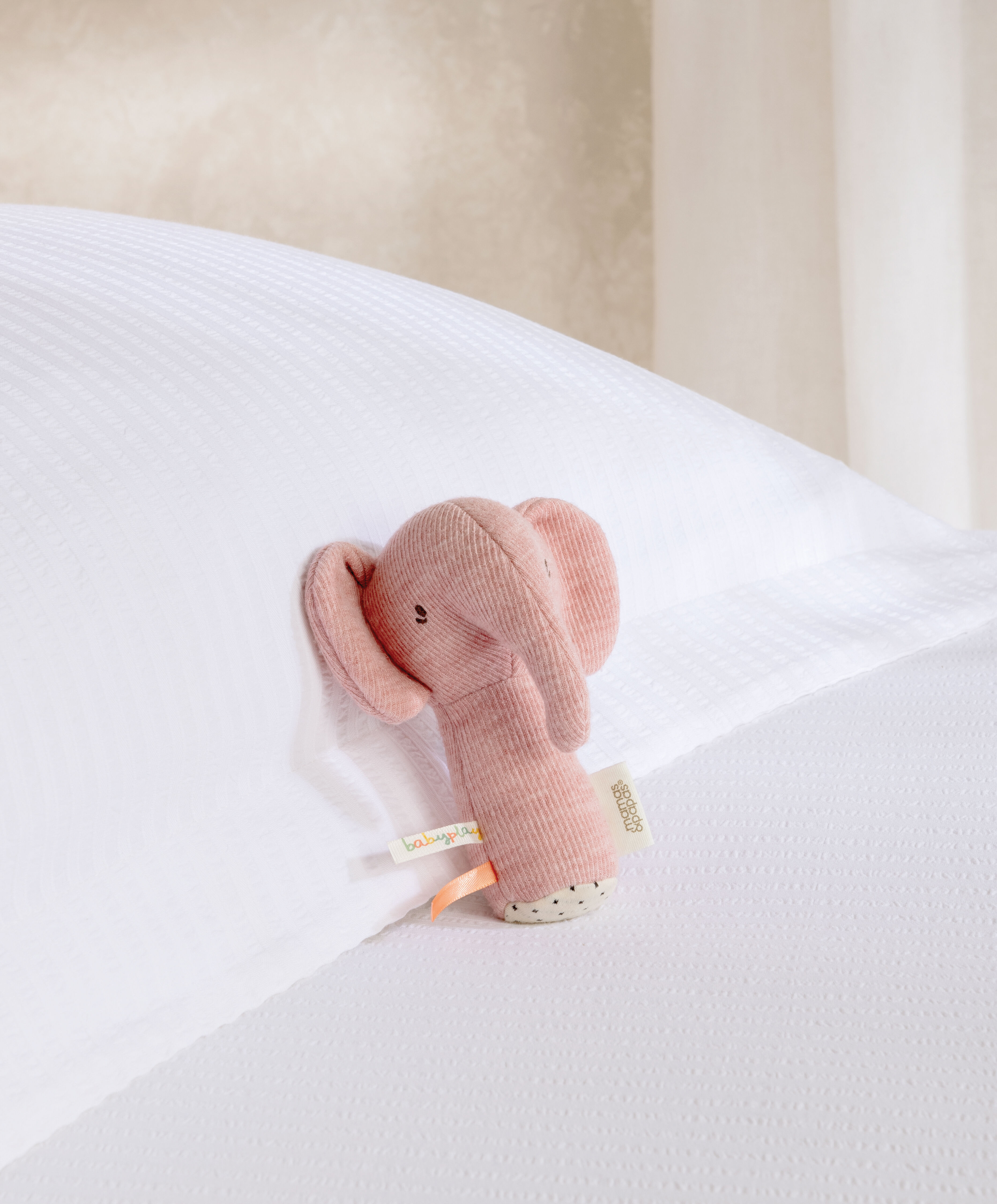 خشخيشة صغيرة بتصميم الفيل إيدي