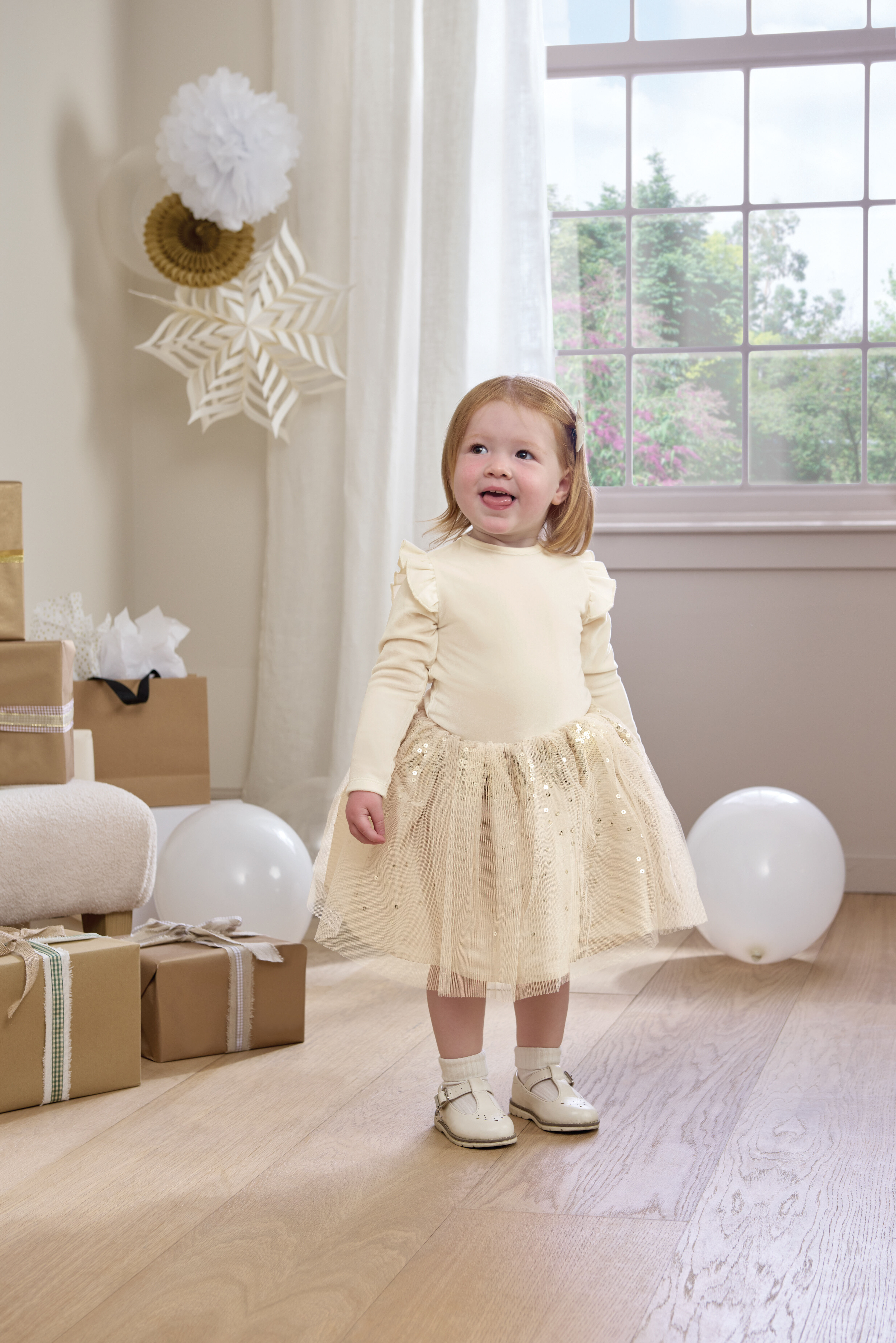 طقم لباس قطعة واحدة مخمل وتنورة توتو - قطعتان image number 6