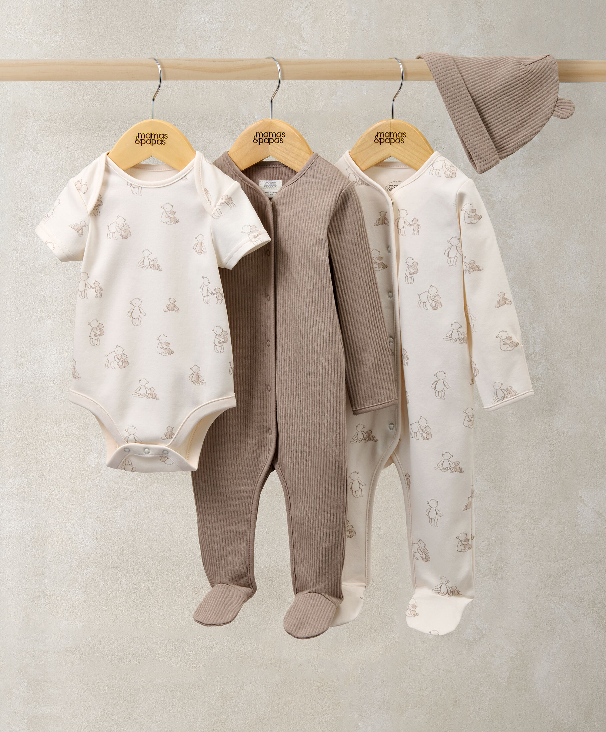 طقم مزين بنقشة الدب تيدي، 4 قطع