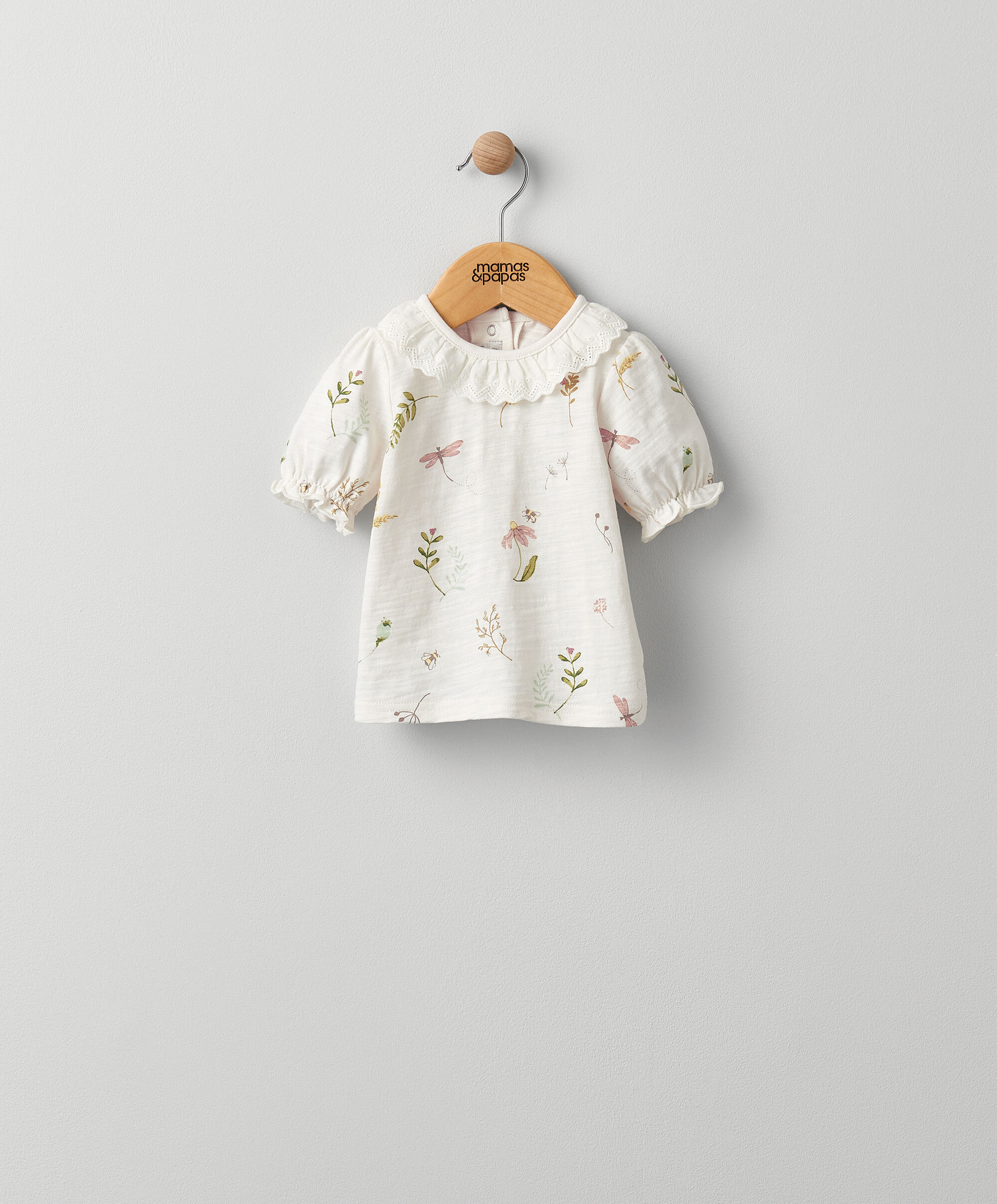 تي شيرت بطبعة زهور image number 1