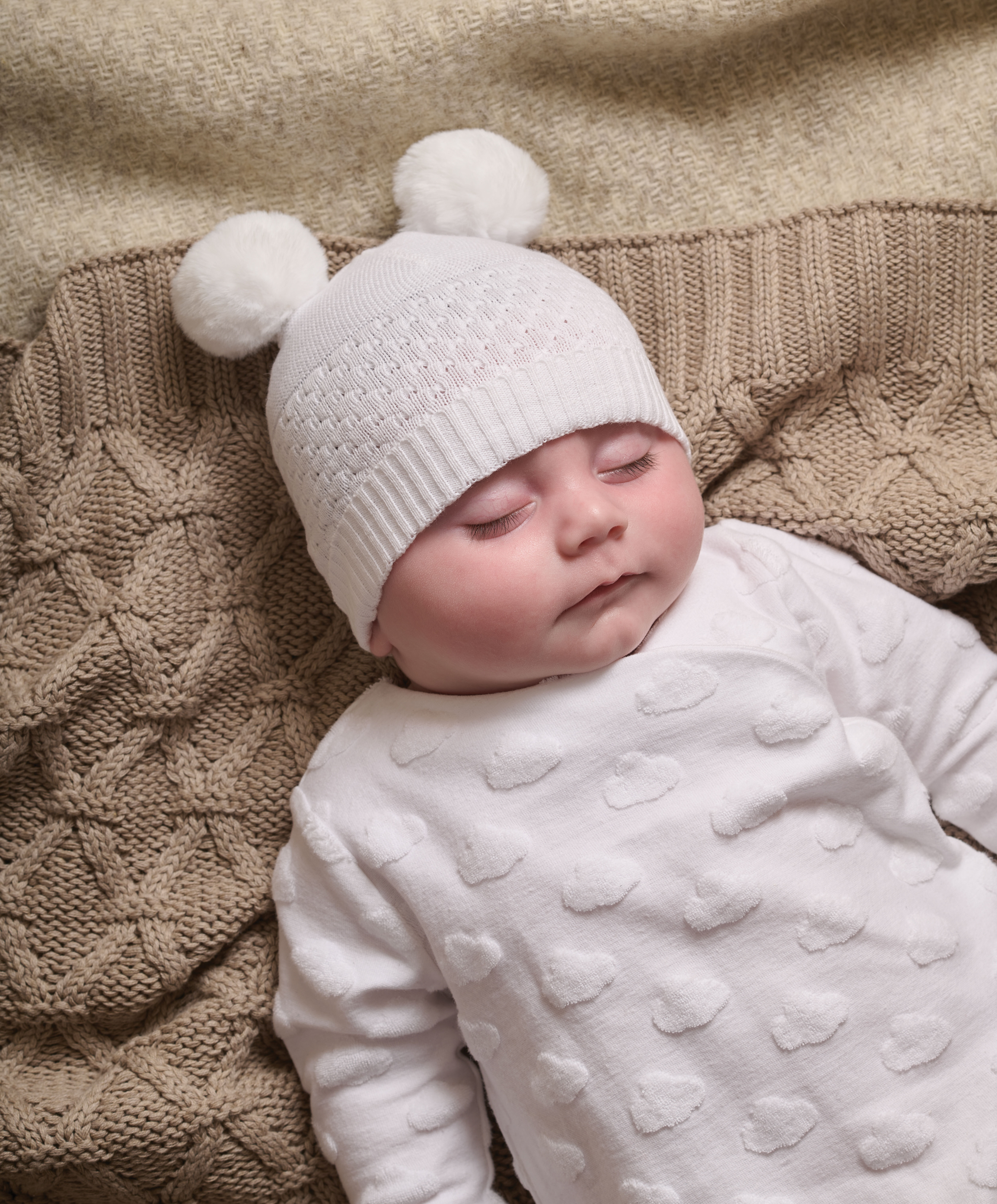 قبعة منسوجة بكرات بوم بوم - أبيض image number 3