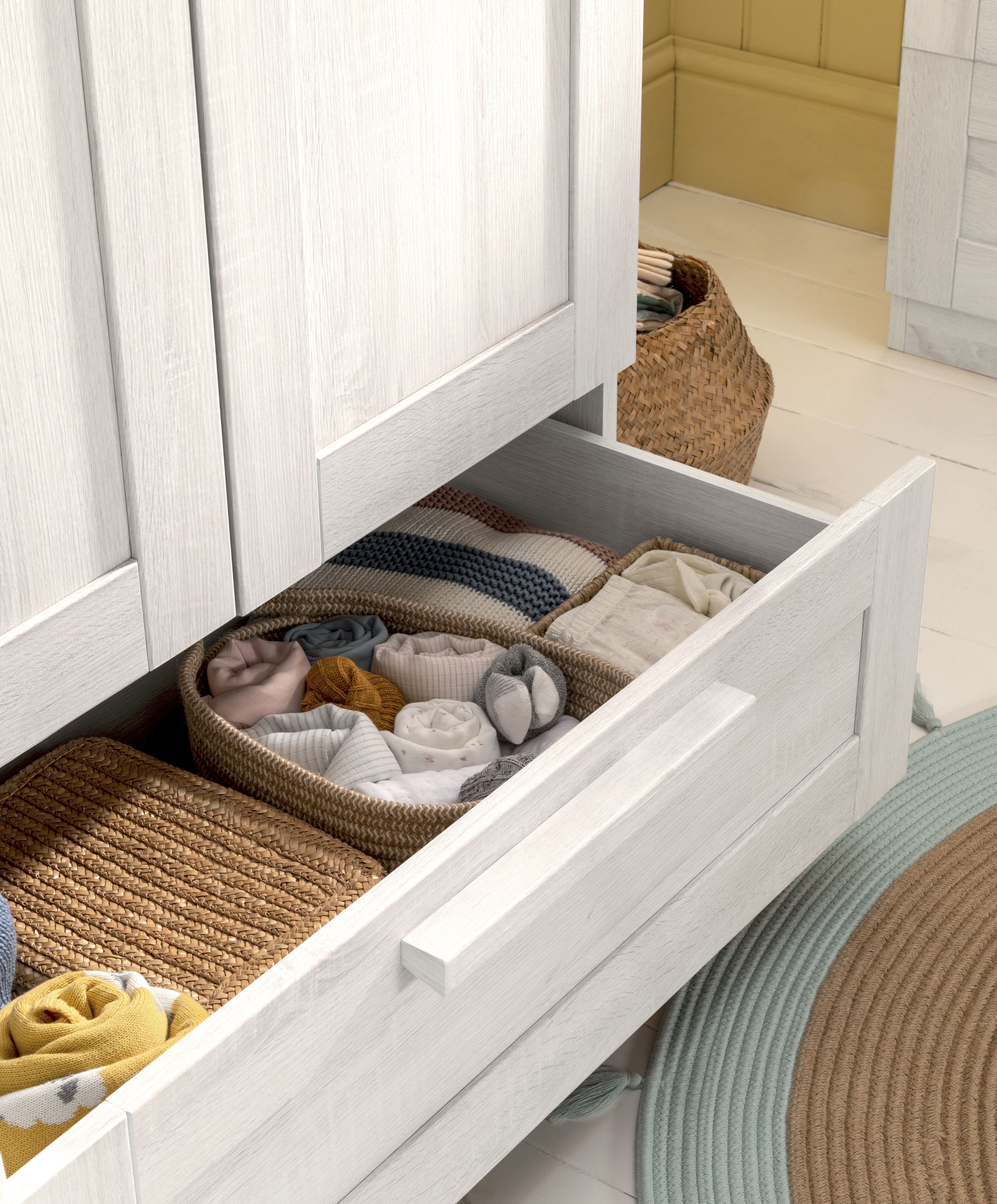 خزانة أطلس - أبيض كريمي image number 3