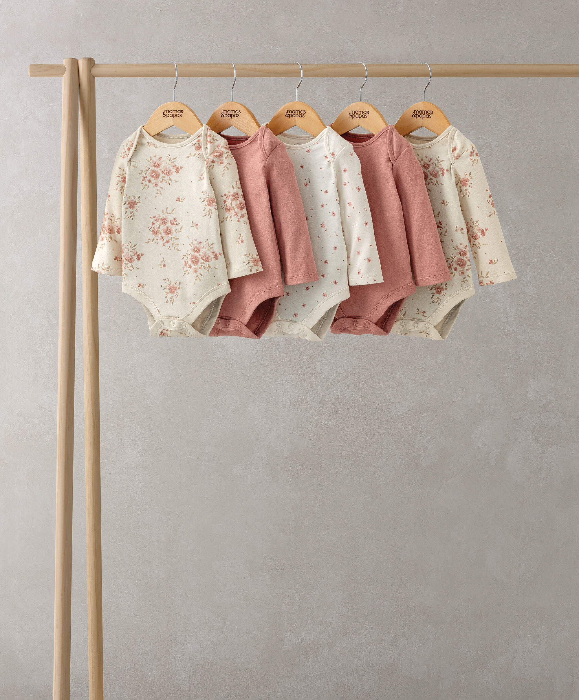 طقم لباس قطعة واحدة بأكمام طويلة ونقشة زهور - 5 قطع