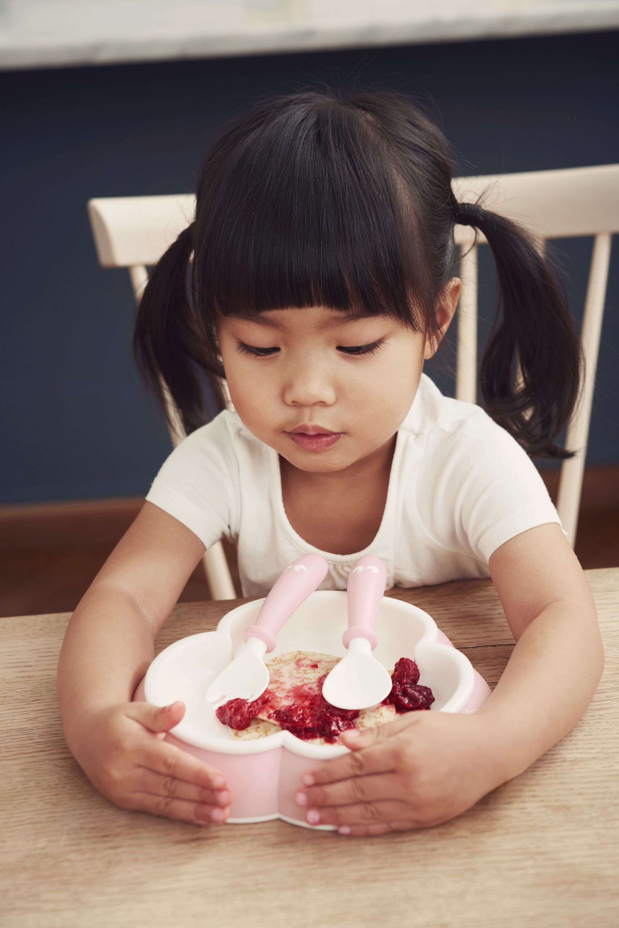 طقم أدوات طعام للأطفال من بيبي بيورن - 4 قطع image number 2