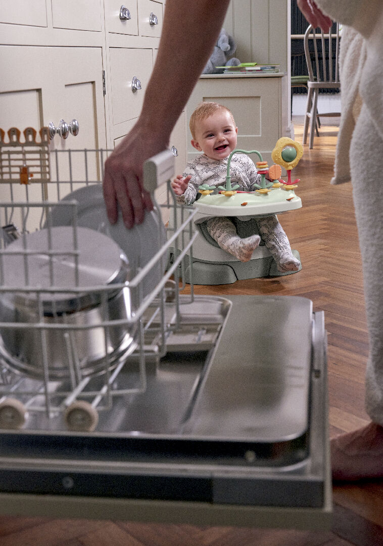 مقعد باغ داعم وأرضي 3 في 1 بصينية ألعاب - بيبل image number 9