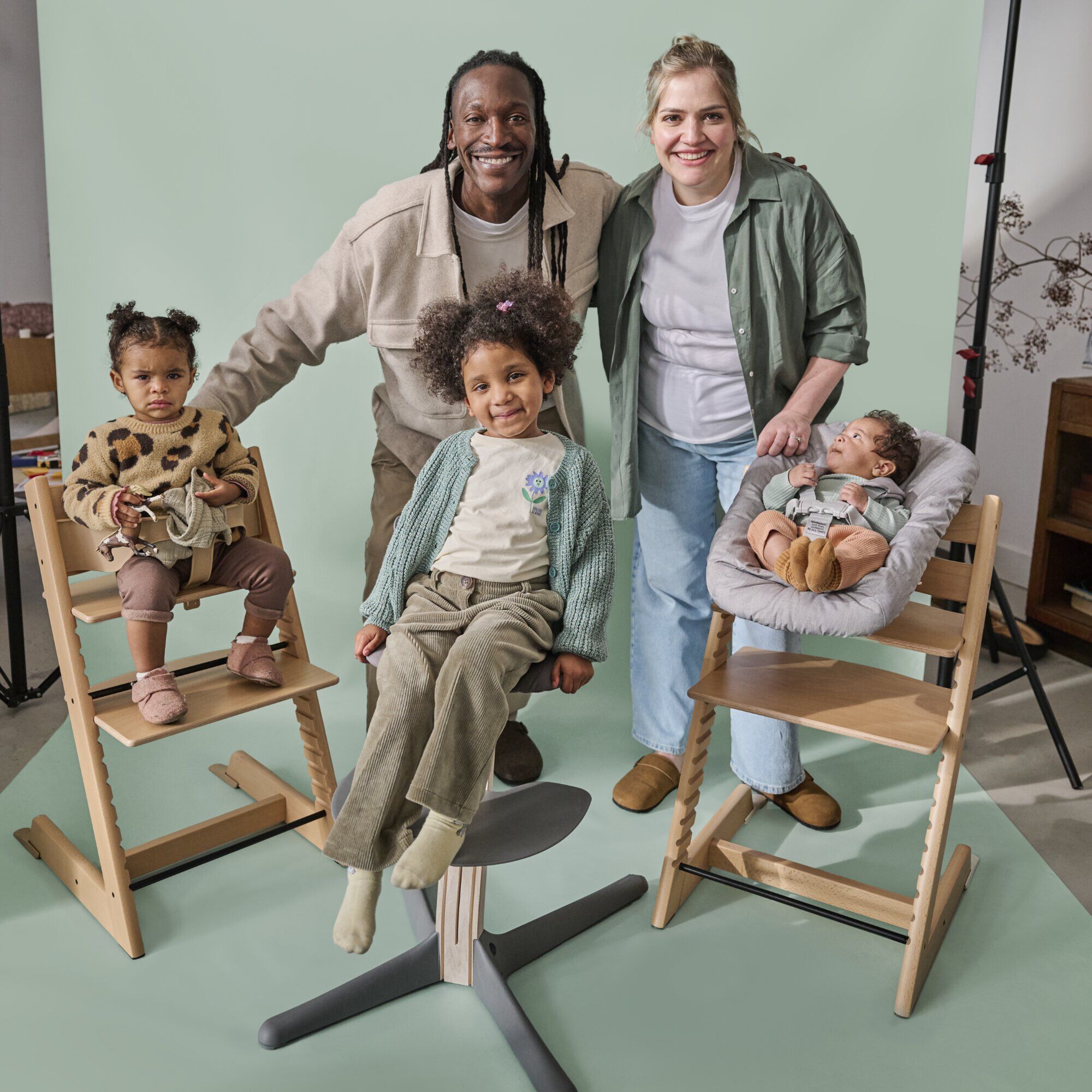 Stokke Tripp Trapp Chair + Baby & Newborn Set Bundle - Glacier Green (3 pieces) image number 6