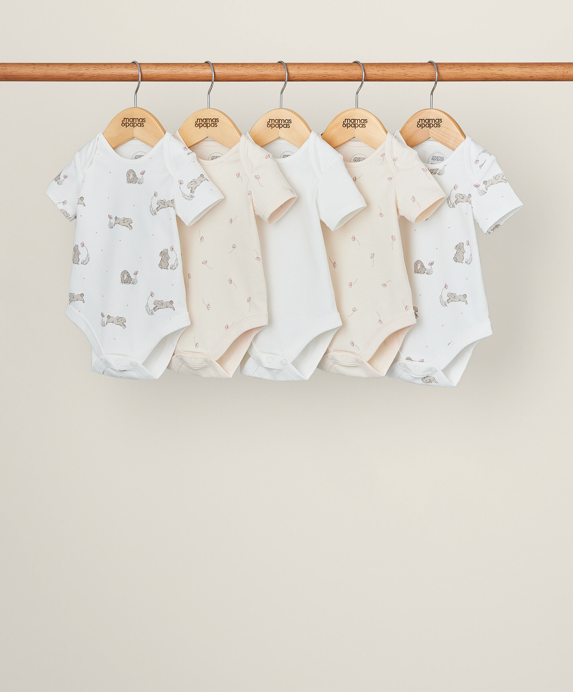 طقم بيجاما قطعة واحدة بنقشة أرنب وزهور بلون وردي - 5 قطع image number 1