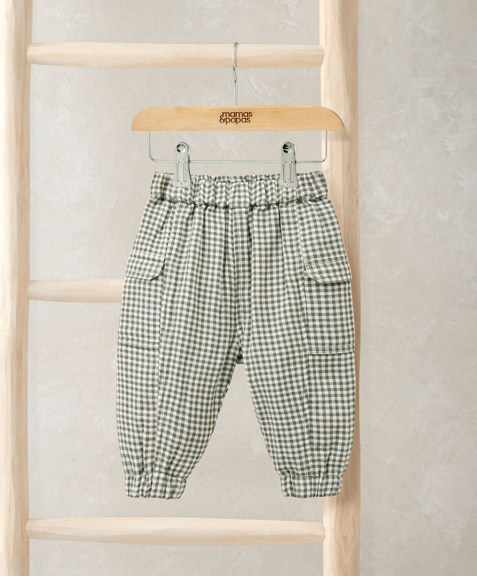 بنطال رياضي بنقشة مربعات